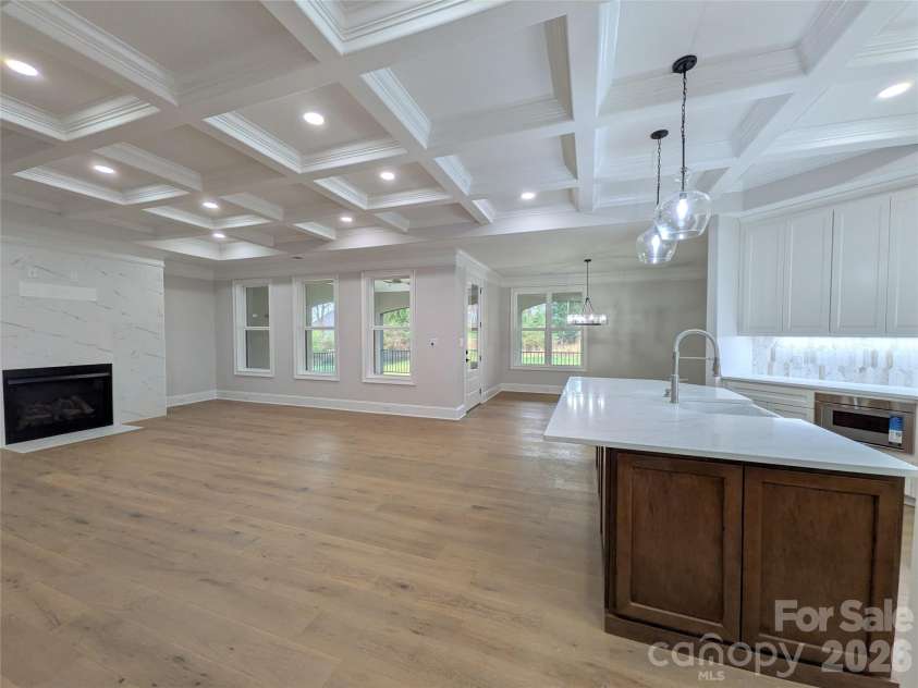 110 Hunts Landing Drive, Mooresville, NC 28117.  MLS# CAR4337376, YatesRealty ID 17302. 