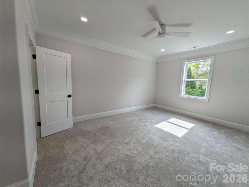110 Hunts Landing Drive, Mooresville, NC 28117.  MLS# CAR4337376, YatesRealty ID 17302. 