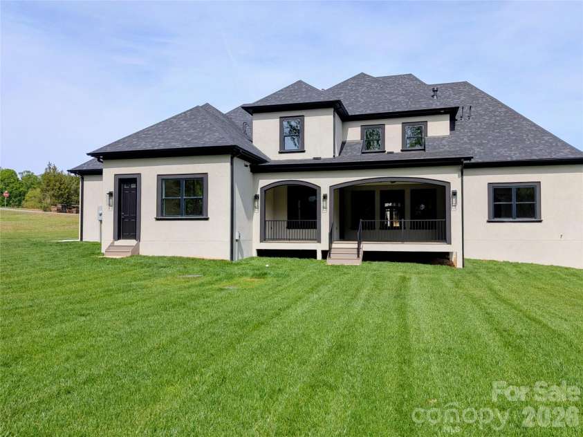 110 Hunts Landing Drive, Mooresville, NC 28117.  MLS# CAR4337376, YatesRealty ID 17302. 