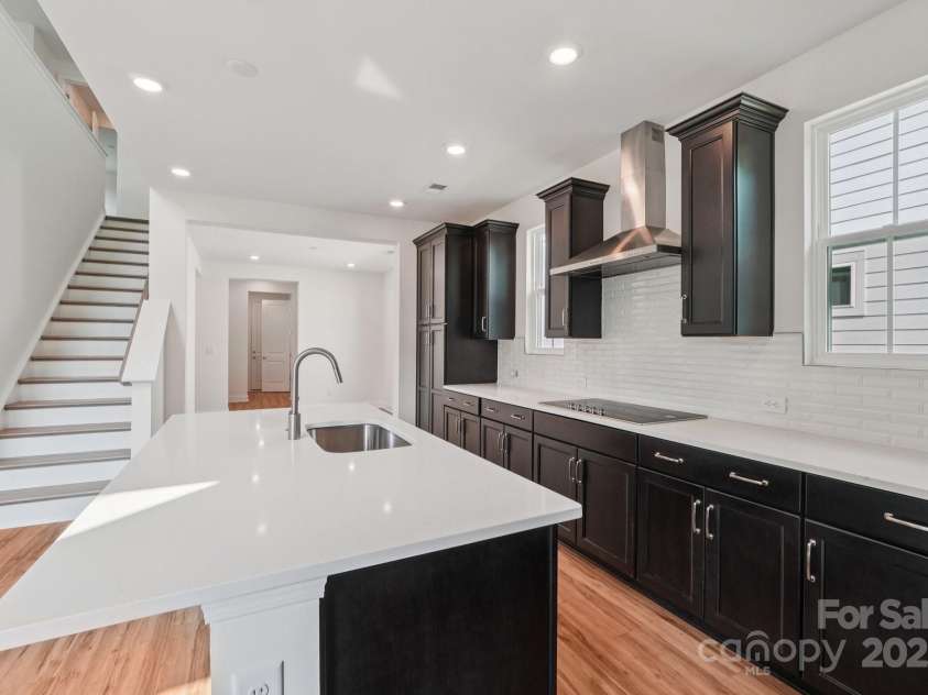 716 Flare Drive, Tega Cay, SC 29708.  MLS# CAR4267471, YatesRealty ID 17302. Kitchen