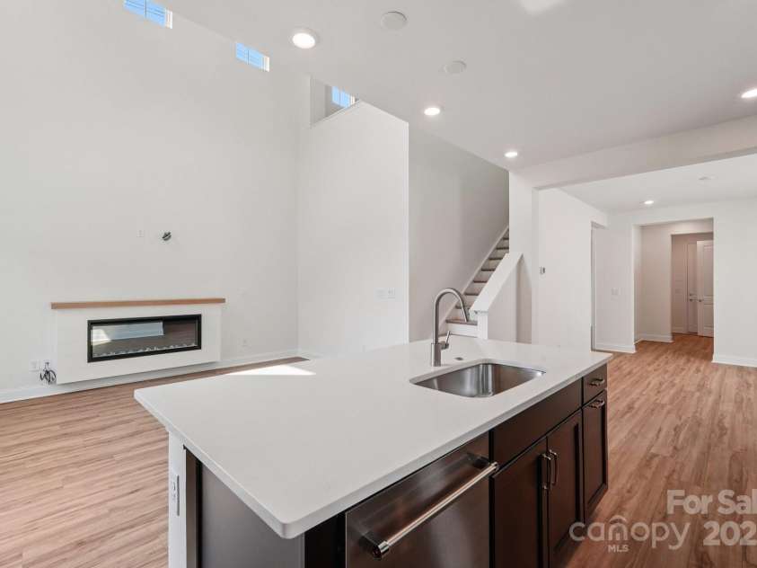 716 Flare Drive, Tega Cay, SC 29708.  MLS# CAR4267471, YatesRealty ID 17302. Kitchen Island