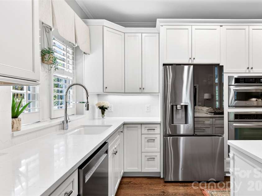 7331 Versailles Lane, Charlotte, NC 28277.  MLS# CAR4375821, YatesRealty ID 17303. 