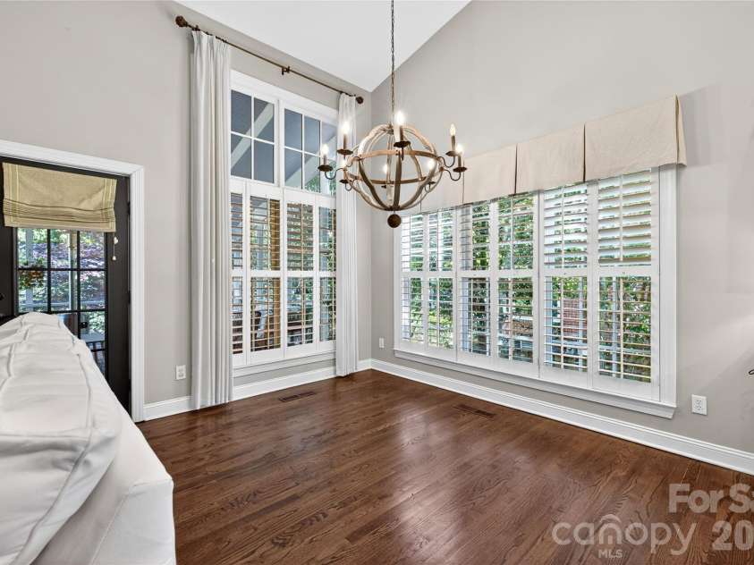 7331 Versailles Lane, Charlotte, NC 28277.  MLS# CAR4375821, YatesRealty ID 17303. Eat-In Kitchen