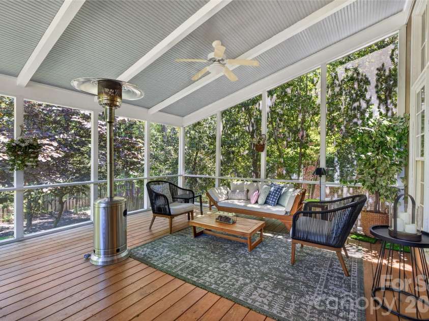 7331 Versailles Lane, Charlotte, NC 28277.  MLS# CAR4375821, YatesRealty ID 17303. Expansive Outdoor Space