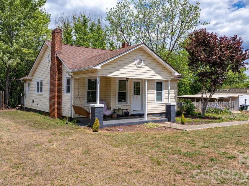 116 Hauss Ridge Road, Valdese, NC 28690.  MLS# CAR4370045, YatesRealty ID 17304. 