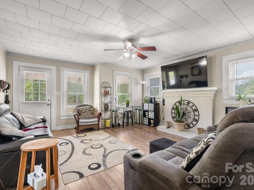 116 Hauss Ridge Road, Valdese, NC 28690.  MLS# CAR4370045, YatesRealty ID 17304. 