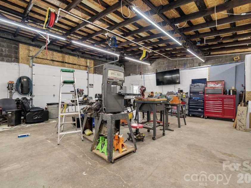 116 Hauss Ridge Road, Valdese, NC 28690.  MLS# CAR4370045, YatesRealty ID 17304. 