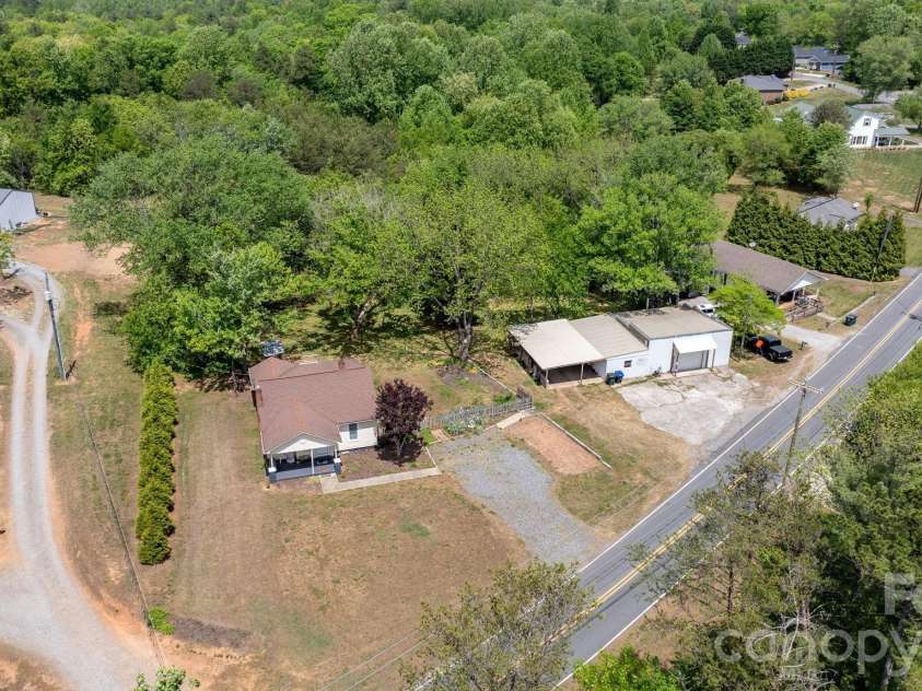 116 Hauss Ridge Road, Valdese, NC 28690.  MLS# CAR4370045, YatesRealty ID 17304. 
