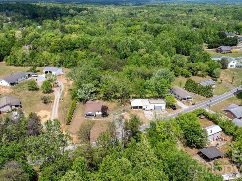 116 Hauss Ridge Road, Valdese, NC 28690.  MLS# CAR4370045, YatesRealty ID 17304. 