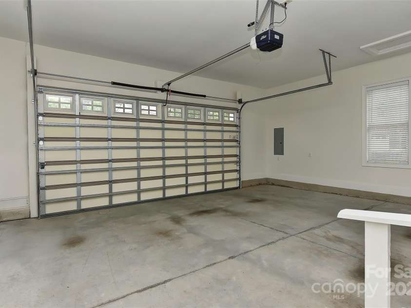 17210 Sulky Plough Road, Charlotte, NC 28277.  MLS# CAR4263867, YatesRealty ID 17305. 2 car garage