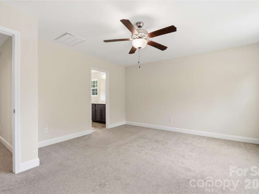 851 Armfield Street, Waxhaw, NC 28173.  MLS# CAR4330149, YatesRealty ID 17305. 