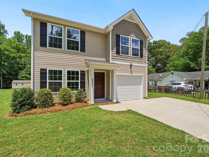 851 Armfield Street, Waxhaw, NC 28173.  MLS# CAR4330149, YatesRealty ID 17305. Back Yard