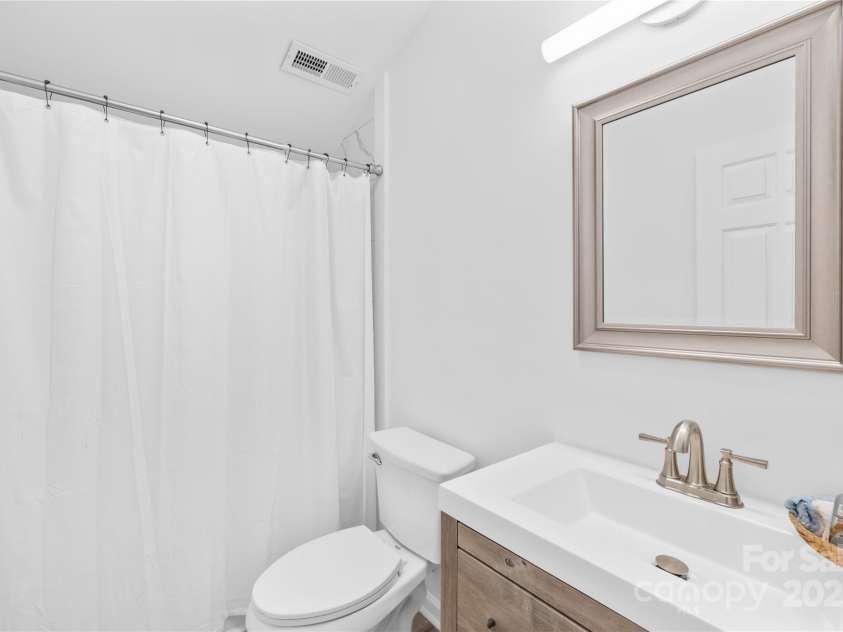 221 Reliance Road, Kings Mountain, NC 28086.  MLS# CAR4266635, YatesRealty ID 17306. Upstairs Bathroom