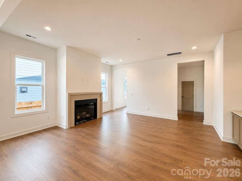 2625 Springway Drive, Charlotte, NC 28205.  MLS# CAR4333853, YatesRealty ID 17307. 