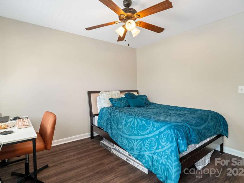6354 Old Pineville Road, Charlotte, NC 28217.  MLS# CAR4241134, YatesRealty ID 17307. 