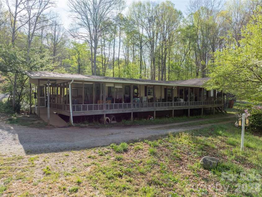 261 Groves Parkway, Union Mills, NC 28167.  MLS# CAR4370853, YatesRealty ID 17308. 