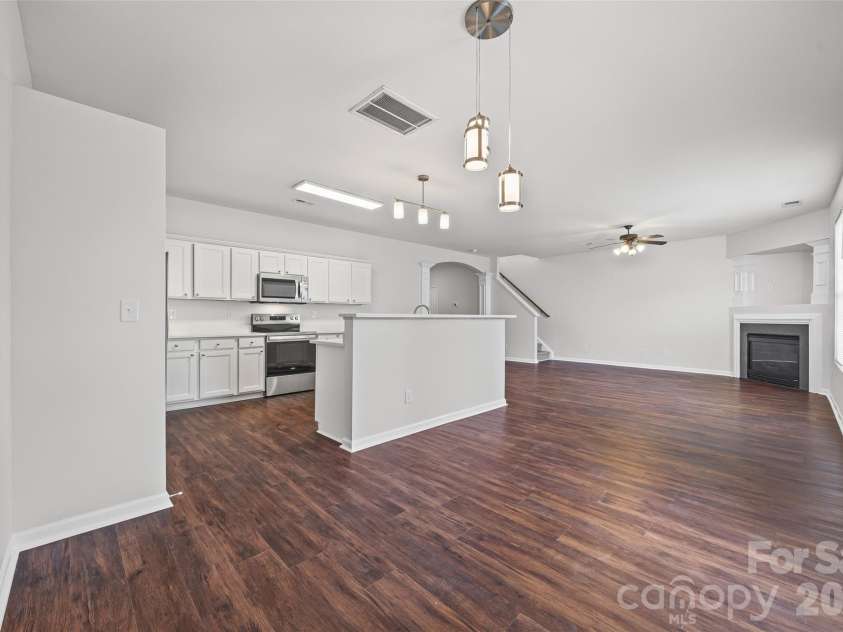 2051 Moss Creek Drive, Harrisburg, NC 28075.  MLS# CAR4344478, YatesRealty ID 1731. Open floor plan for great entertaining.