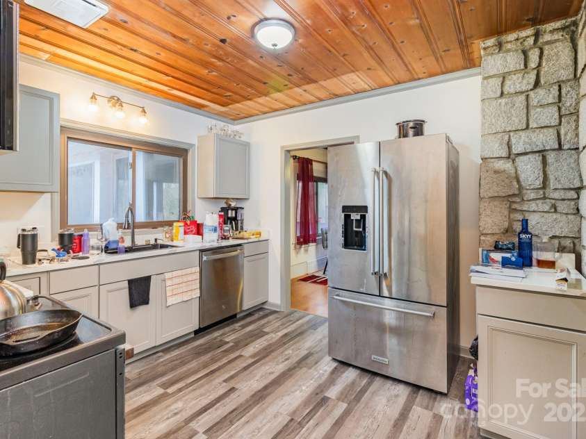 335 Summit Court, Concord, NC 28025.  MLS# CAR4267203, YatesRealty ID 1731. 