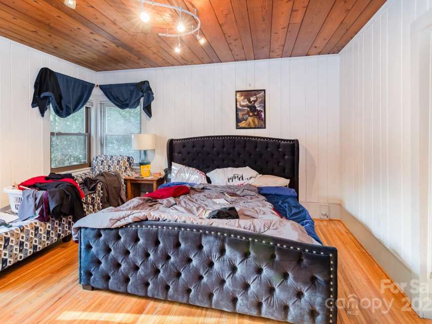 335 Summit Court, Concord, NC 28025.  MLS# CAR4267203, YatesRealty ID 1731. 