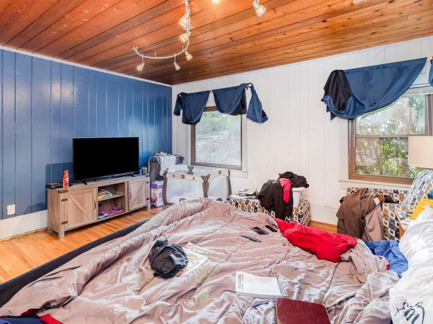 335 Summit Court, Concord, NC 28025.  MLS# CAR4267203, YatesRealty ID 1731. 