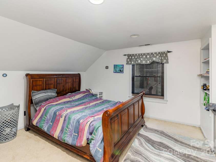 335 Summit Court, Concord, NC 28025.  MLS# CAR4267203, YatesRealty ID 1731. 