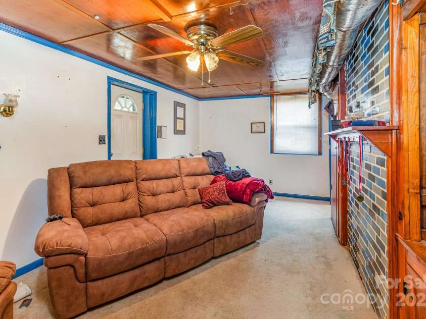 335 Summit Court, Concord, NC 28025.  MLS# CAR4267203, YatesRealty ID 1731. 