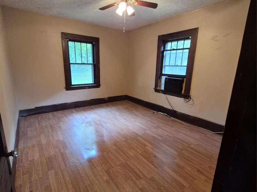 4 Three Dove Road, Candler, NC 28715.  MLS# CAR4258973, YatesRealty ID 17310. Br1