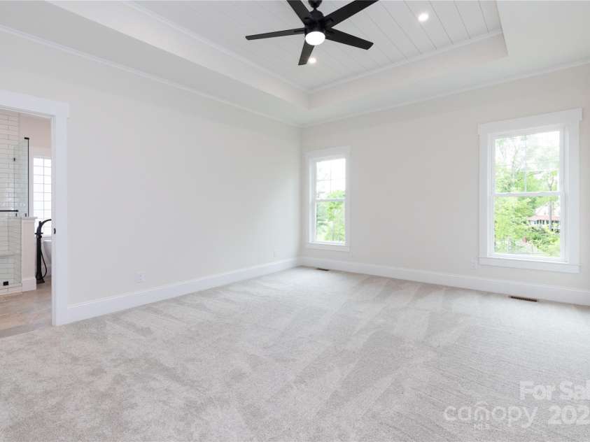 111 Laura Trace, Hendersonville, NC 28792.  MLS# CAR4211546, YatesRealty ID 17311. Primary Bedroom