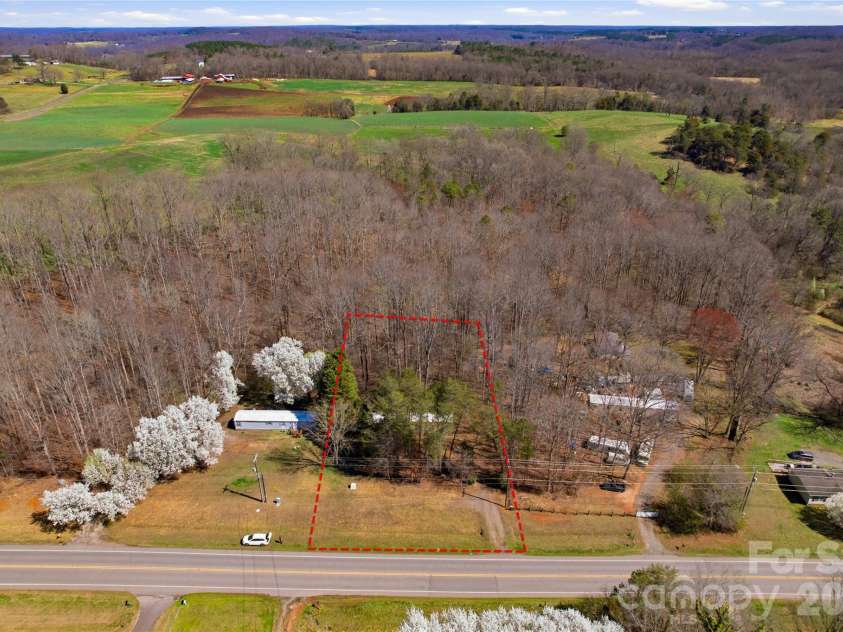 3354 Wilkesboro Highway, Statesville, NC 28625.  MLS# CAR4355707, YatesRealty ID 17312. 