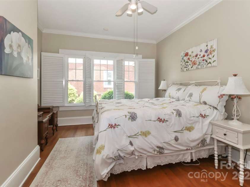 536 Carroll Street, Statesville, NC 28625.  MLS# CAR4266571, YatesRealty ID 17313. 