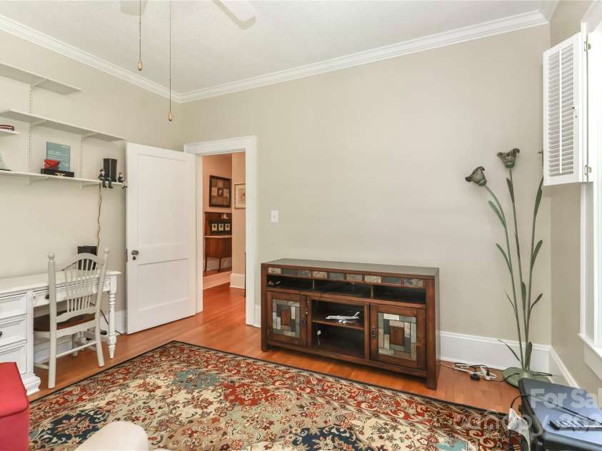 536 Carroll Street, Statesville, NC 28625.  MLS# CAR4266571, YatesRealty ID 17313. 