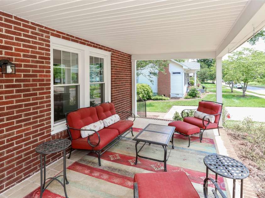 536 Carroll Street, Statesville, NC 28625.  MLS# CAR4266571, YatesRealty ID 17313. 