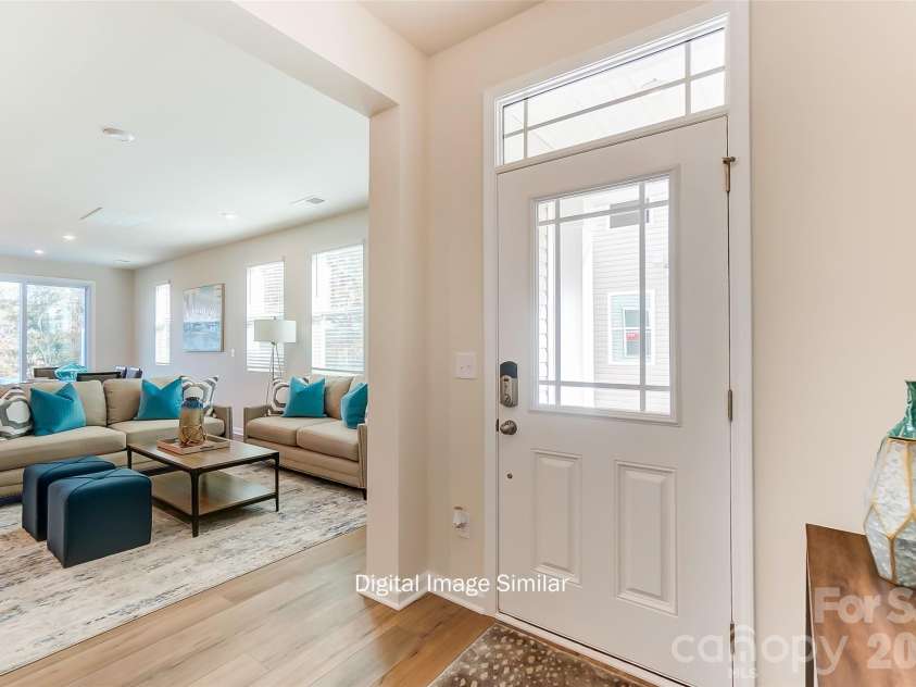 6026 Mallow Crossing Lane, Charlotte, NC 28213.  MLS# CAR4344708, YatesRealty ID 17313. 