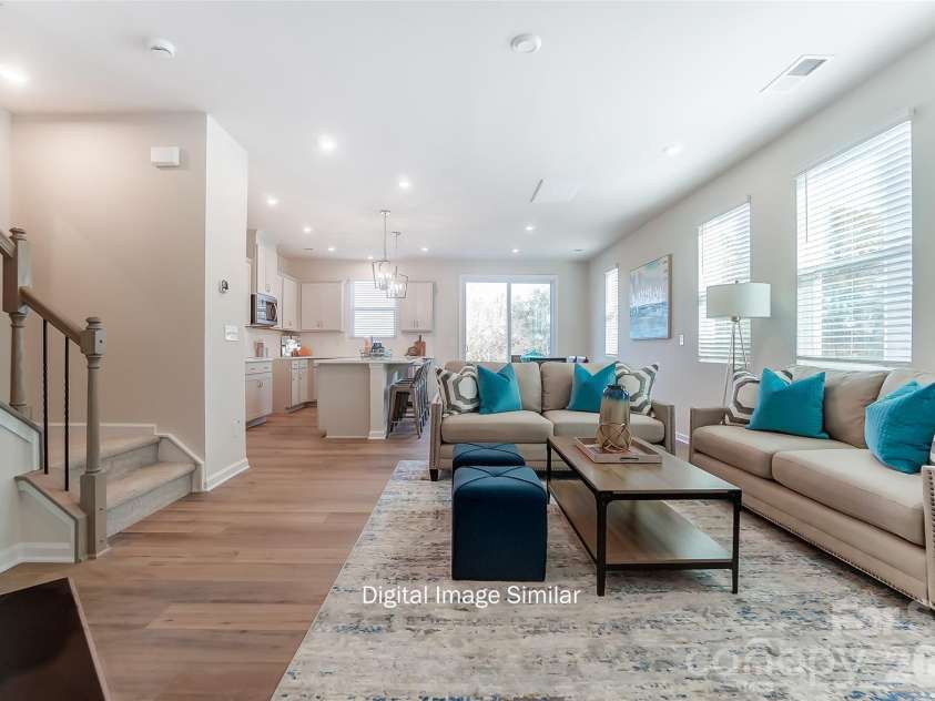 6026 Mallow Crossing Lane, Charlotte, NC 28213.  MLS# CAR4344708, YatesRealty ID 17313. 