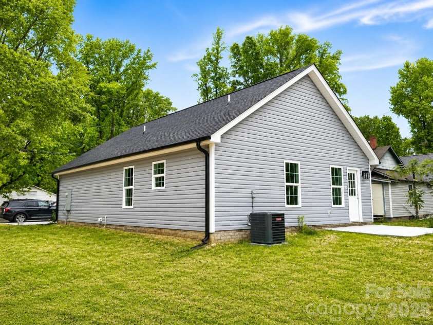 1134 Grady Street, Salisbury, NC 28144.  MLS# CAR4376673, YatesRealty ID 17314. 