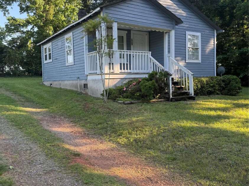 241 Hamrick Drive, Ellenboro, NC 28040.  MLS# CAR4263083, YatesRealty ID 17314. 