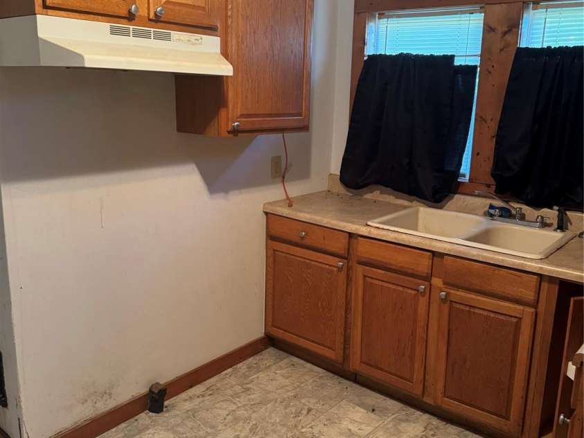 241 Hamrick Drive, Ellenboro, NC 28040.  MLS# CAR4263083, YatesRealty ID 17314. 