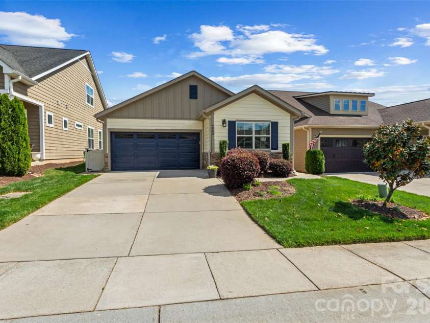 4803 Looking Glass Trail, Denver, NC 28037.  MLS# CAR4370285, YatesRealty ID 17315. 