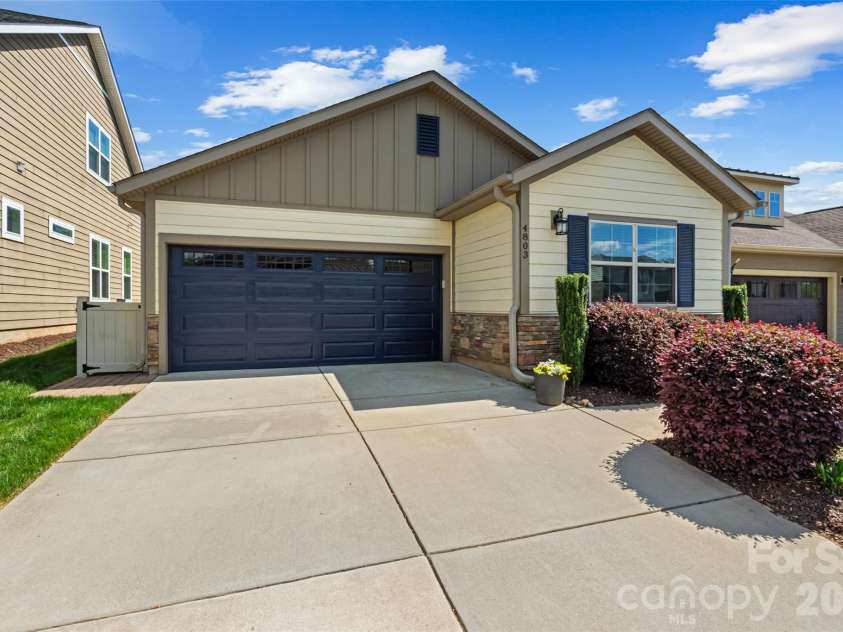 4803 Looking Glass Trail, Denver, NC 28037.  MLS# CAR4370285, YatesRealty ID 17315. 