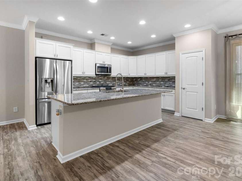 4803 Looking Glass Trail, Denver, NC 28037.  MLS# CAR4370285, YatesRealty ID 17315. 