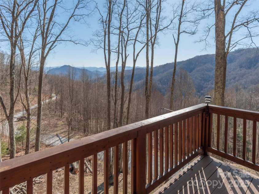 3424 Wesley Creek Road, Clyde, NC 28721.  MLS# CAR4227110, YatesRealty ID 17316. 