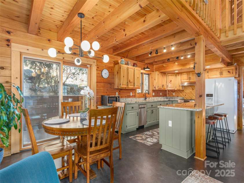 3424 Wesley Creek Road, Clyde, NC 28721.  MLS# CAR4227110, YatesRealty ID 17316. 