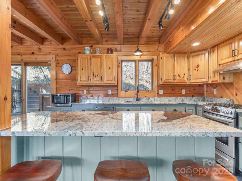 3424 Wesley Creek Road, Clyde, NC 28721.  MLS# CAR4227110, YatesRealty ID 17316. 