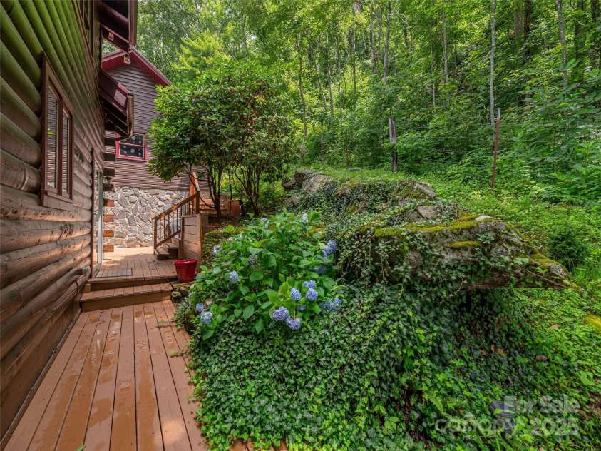 3424 Wesley Creek Road, Clyde, NC 28721.  MLS# CAR4227110, YatesRealty ID 17316. 