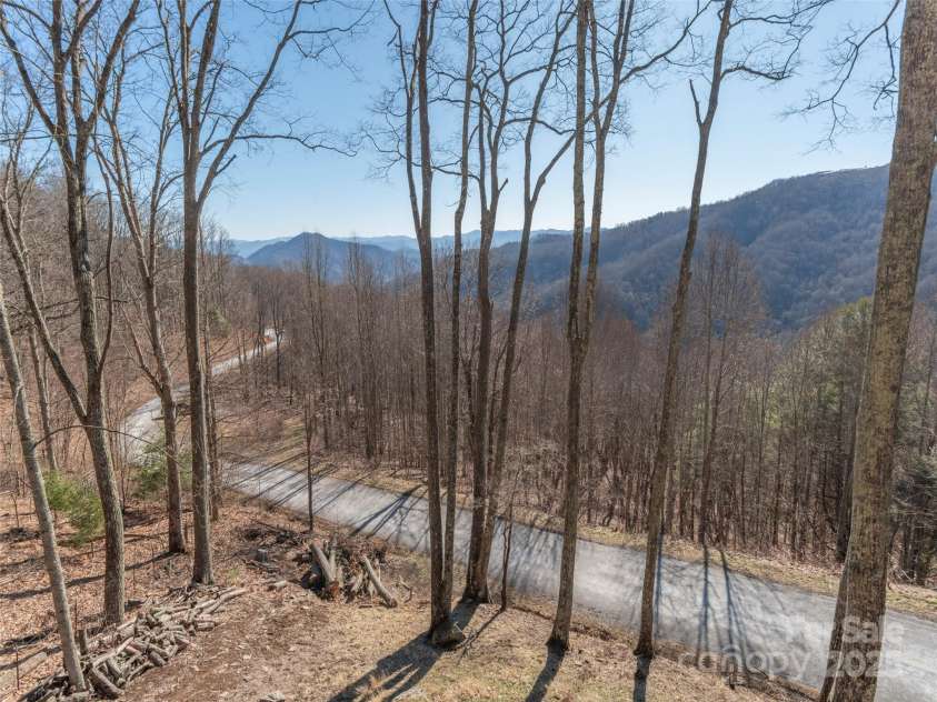 3424 Wesley Creek Road, Clyde, NC 28721.  MLS# CAR4227110, YatesRealty ID 17316. 