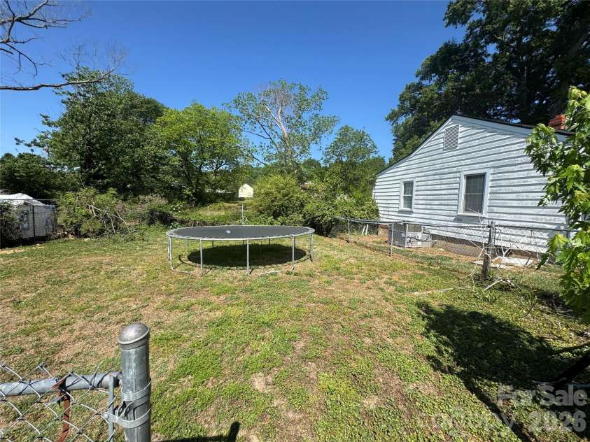 1405 Hickory Grove Road, Gastonia, NC 28056.  MLS# CAR4374777, YatesRealty ID 17317. 1405 Backyard
