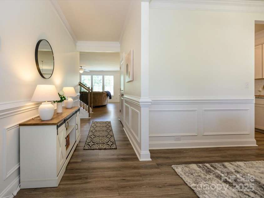 5012 Oakmere Road, Waxhaw, NC 28173.  MLS# CAR4238795, YatesRealty ID 17317. 