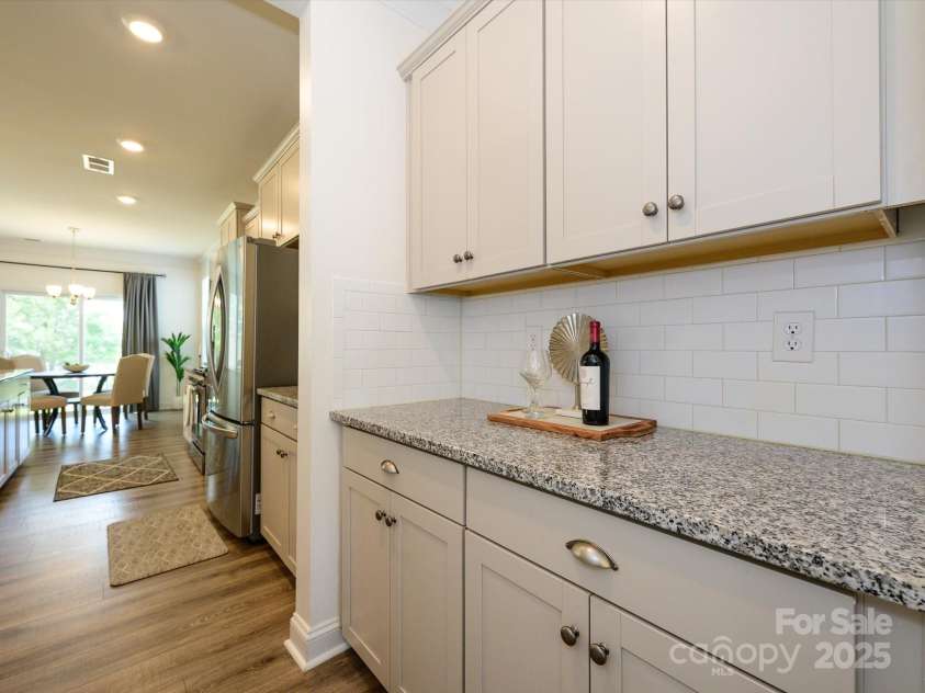 5012 Oakmere Road, Waxhaw, NC 28173.  MLS# CAR4238795, YatesRealty ID 17317. 