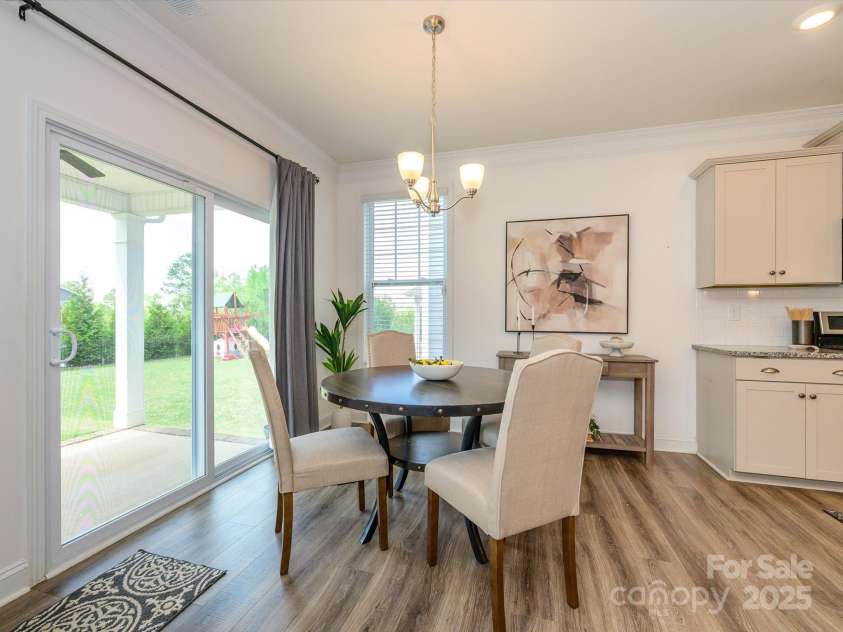 5012 Oakmere Road, Waxhaw, NC 28173.  MLS# CAR4238795, YatesRealty ID 17317. 