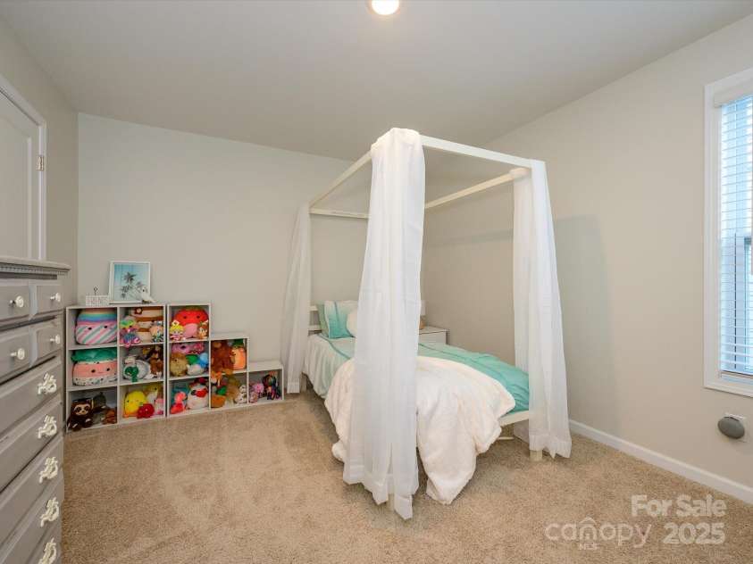 5012 Oakmere Road, Waxhaw, NC 28173.  MLS# CAR4238795, YatesRealty ID 17317. 